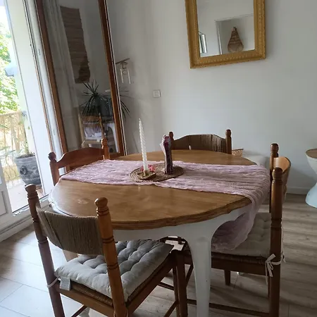 Homestay Private In Cozy - Line 14, Direct Access To Paris - Airport Orly *